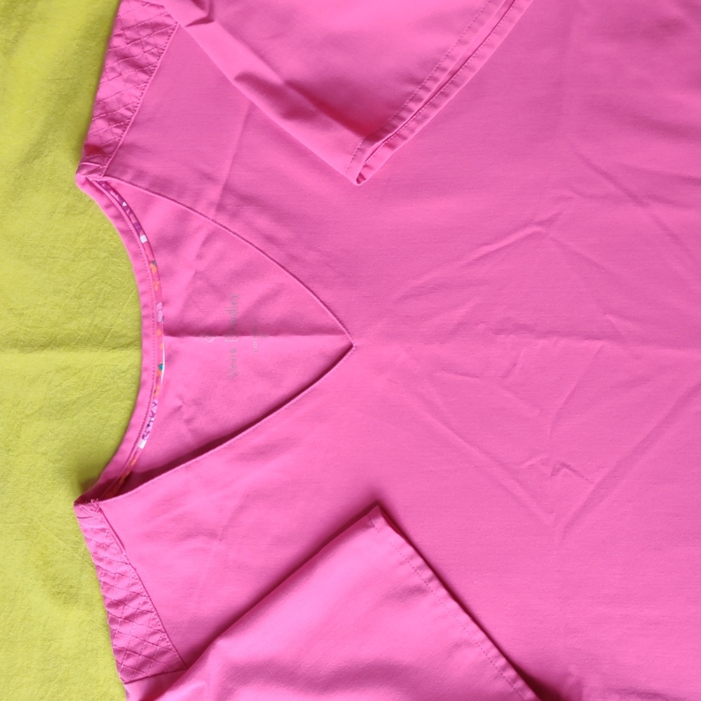 Vera Bradley Pink/Modern Medley Scrub Top